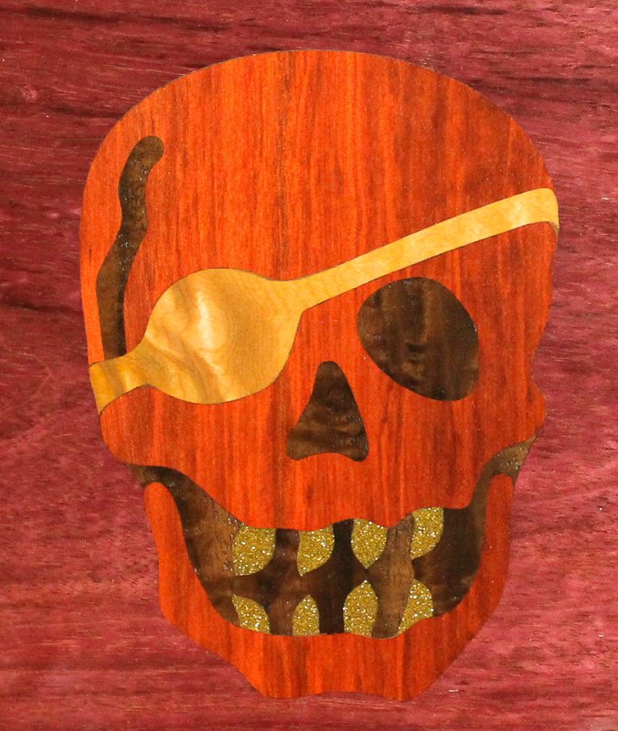 Glitter and epoxy used in this FishFry build.